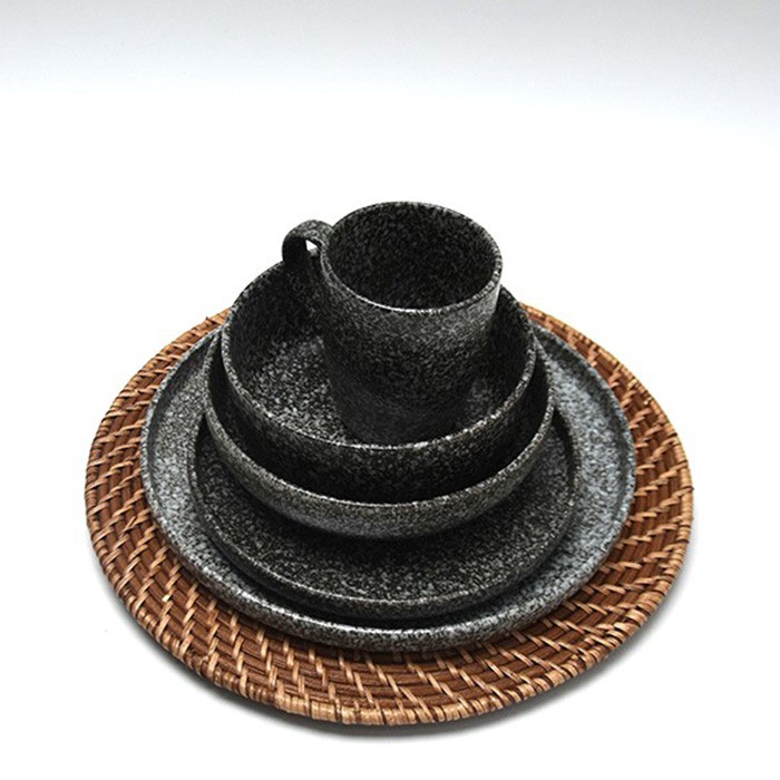 Black Stoneware Set Black Stoneware Set